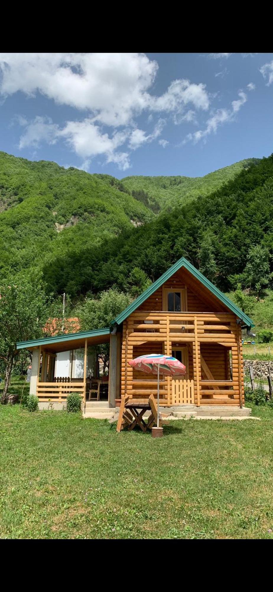 Guest House Ulaj Vusanje Exterior photo