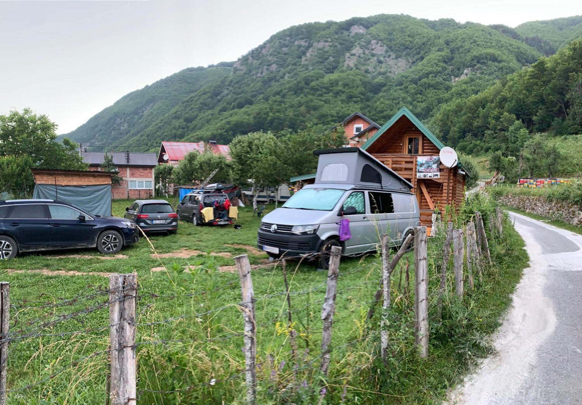 Guest House Ulaj Vusanje Exterior photo
